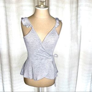 Juniors Caution To The Wind Tank Top. EUC Size M.